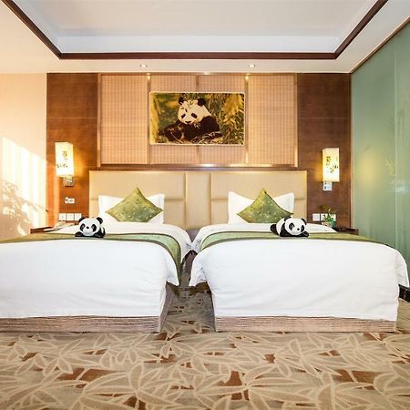 Chengdu Panda Prince Culture Hotel Екстер'єр фото