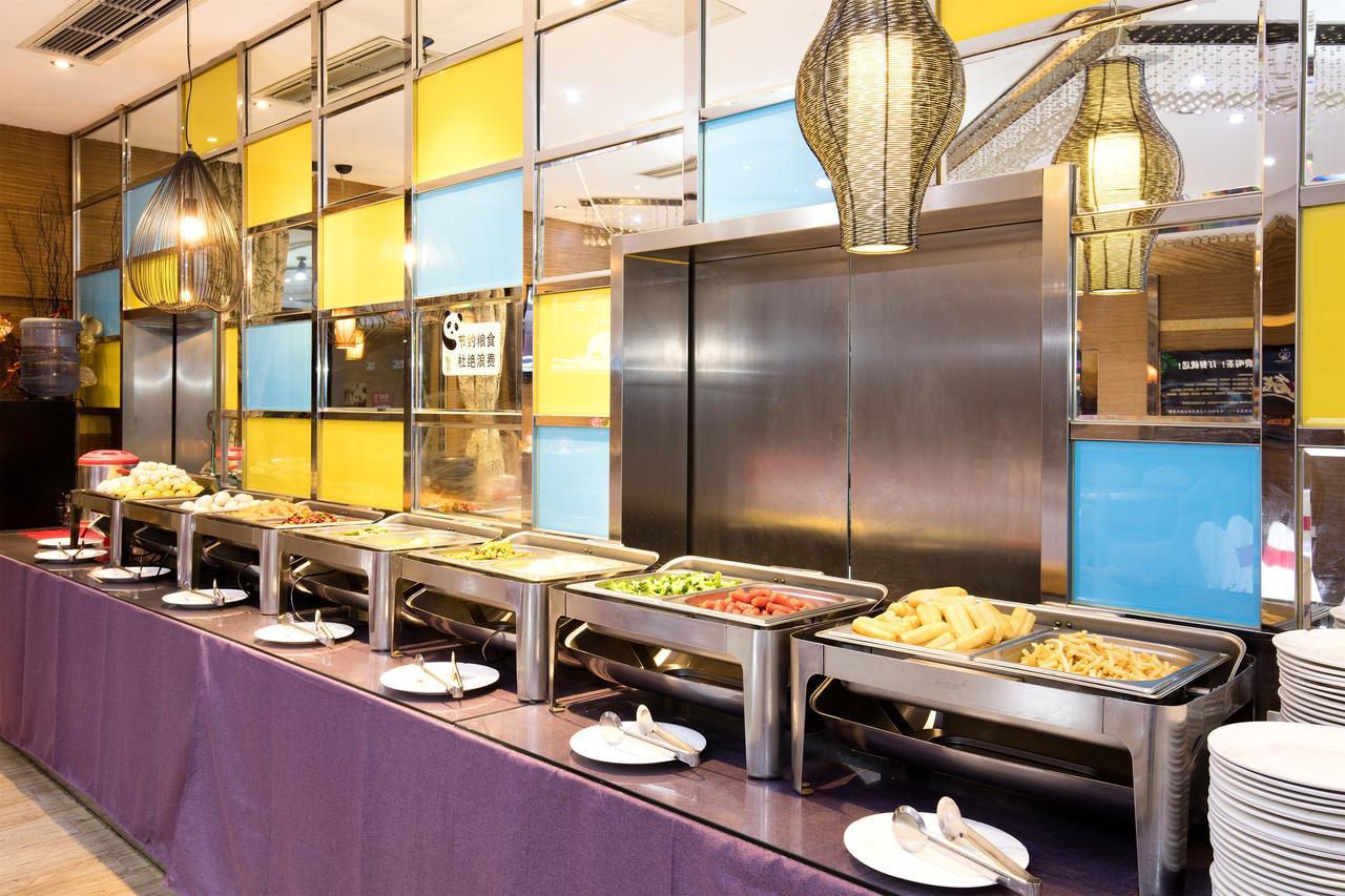 Chengdu Panda Prince Culture Hotel Екстер'єр фото