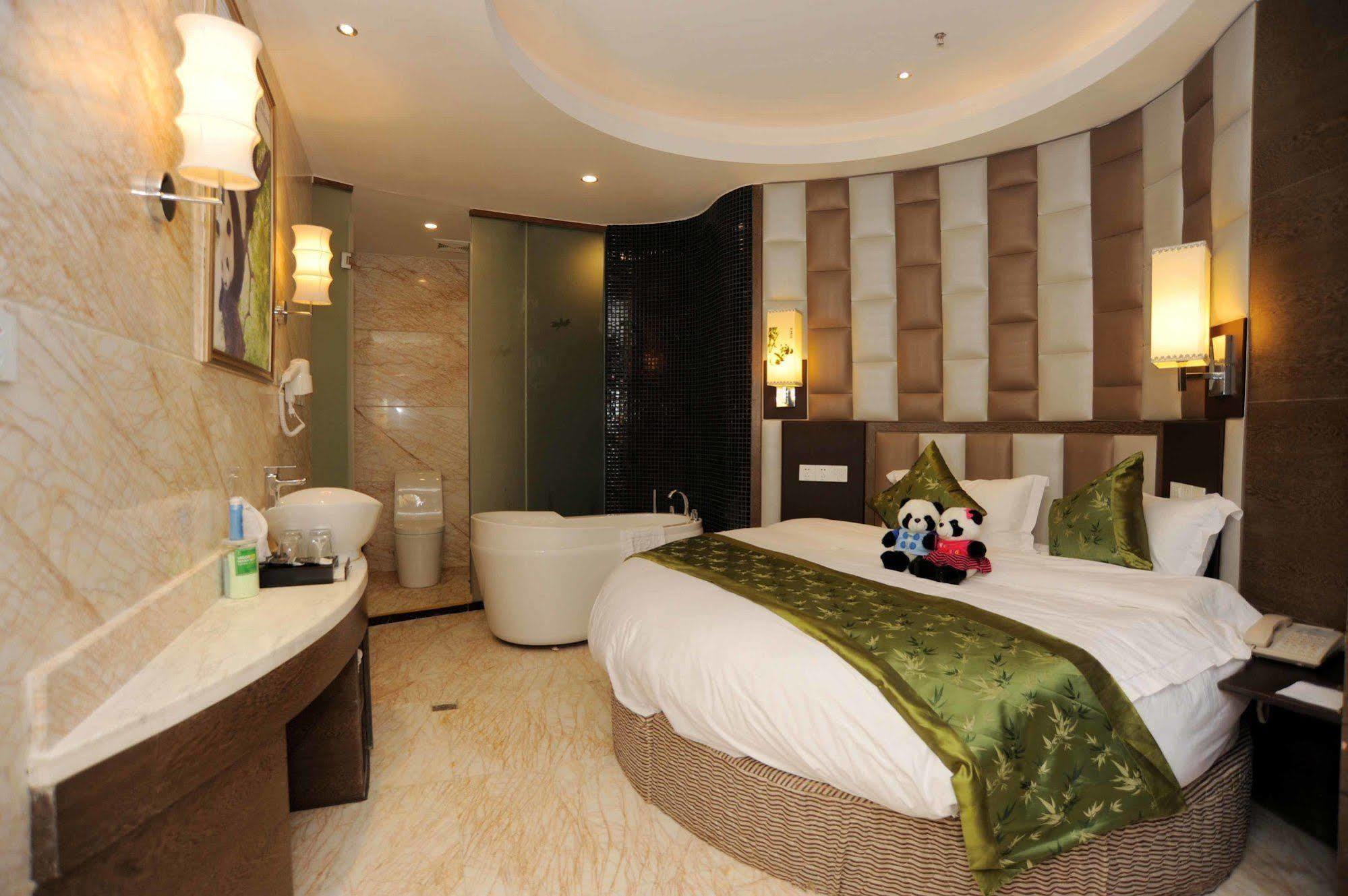 Chengdu Panda Prince Culture Hotel Екстер'єр фото