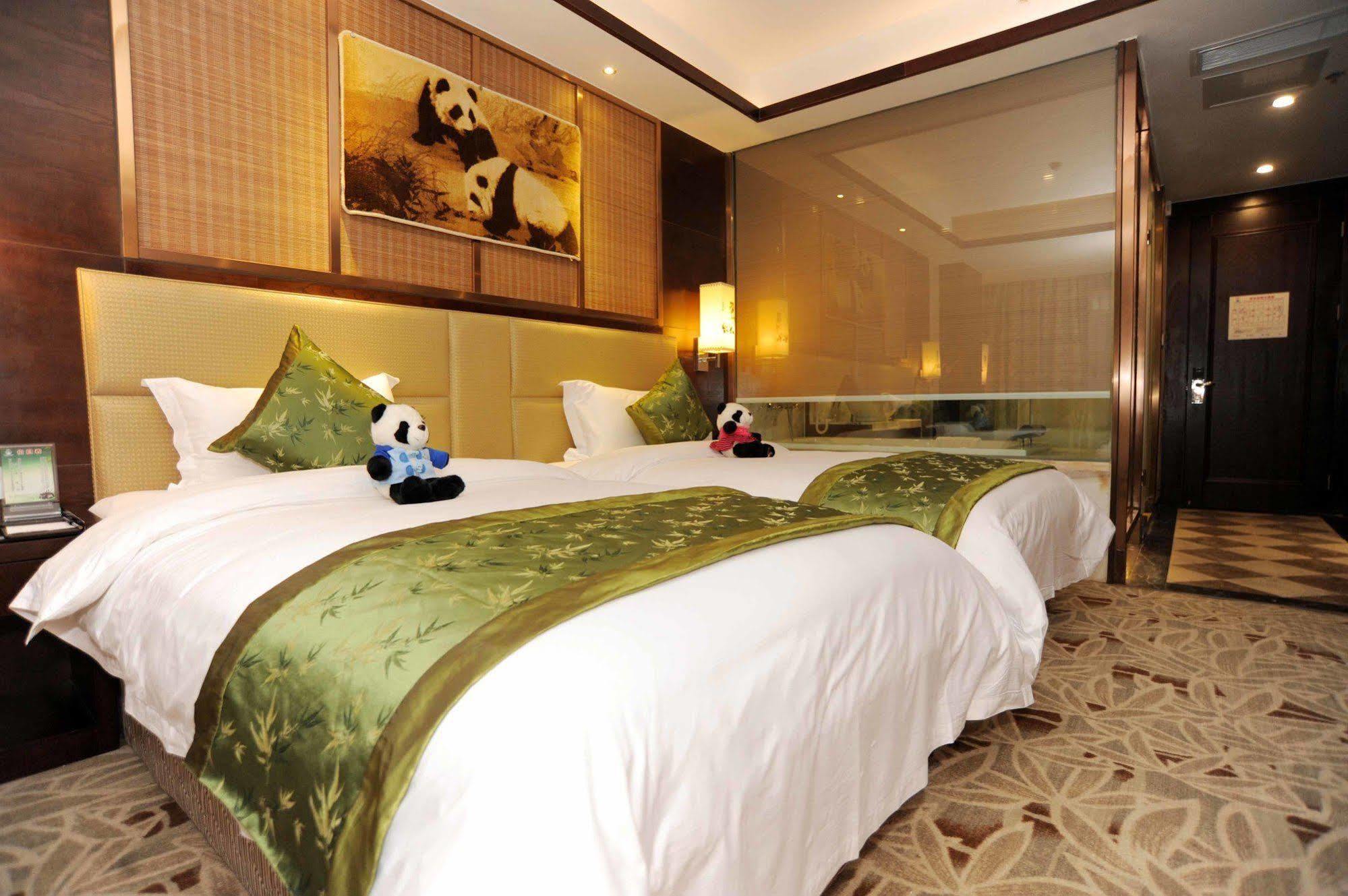 Chengdu Panda Prince Culture Hotel Екстер'єр фото