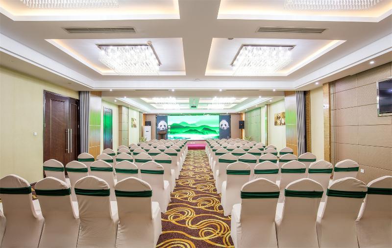 Chengdu Panda Prince Culture Hotel Екстер'єр фото