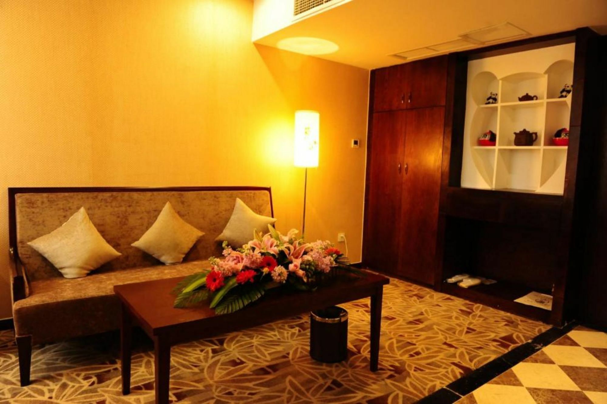 Chengdu Panda Prince Culture Hotel Екстер'єр фото